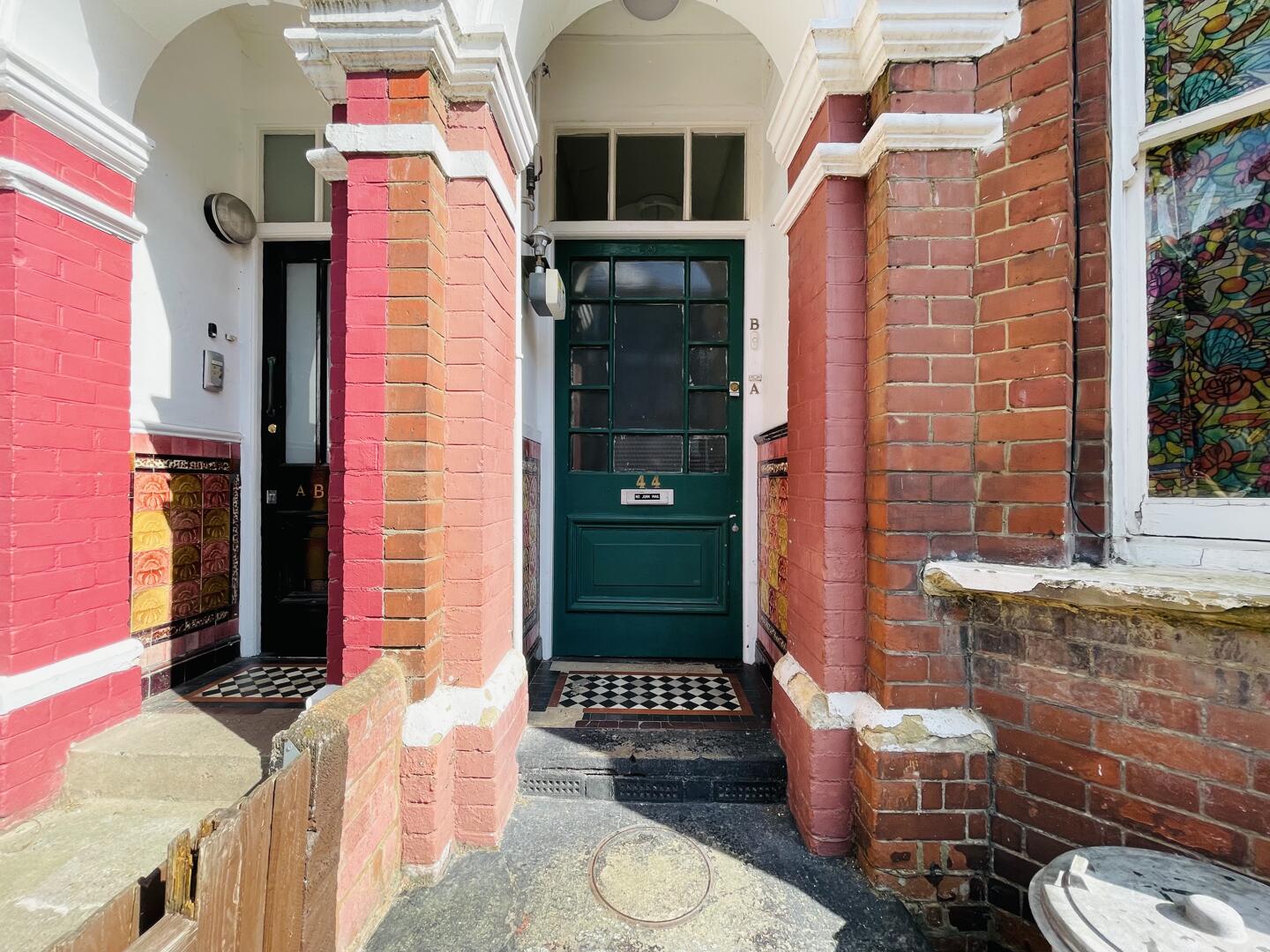 2 bed property in Birnam Road, Islington
